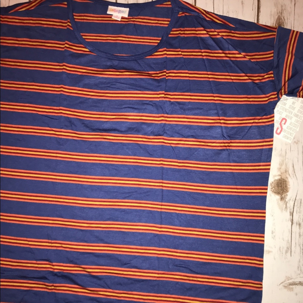 LuLaroe brand new Irma top size small